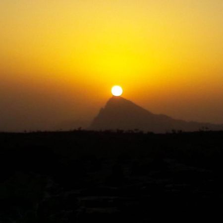 Abu Omair Jabal Shams House Hotel Al Ḩamrāʼ Quarto foto